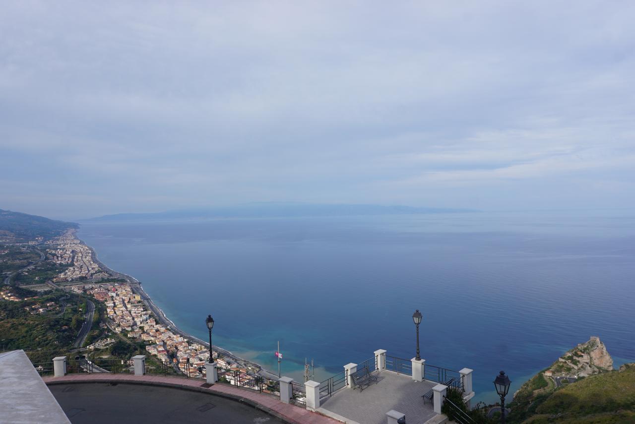 Hotel Villa Souvenir Forza d'Agro Bagian luar foto